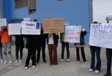 Photo of Gli studenti di PALAZZO BLU in protesta